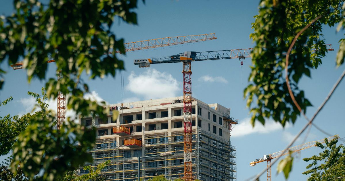 70+ اقتراحات أسماء شركات مقاولات عربية وإنجليزية تلهمك لاسم شركتك