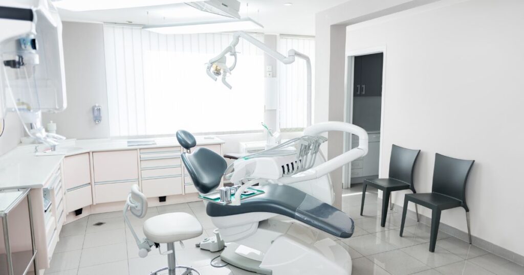 اقتراحات أسماء عيادات الأسنان